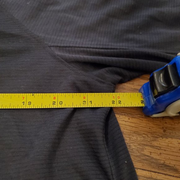 Under Armour Men's 2XL Run Long Sleeve Reflective Pullover - Picture 7 of 7